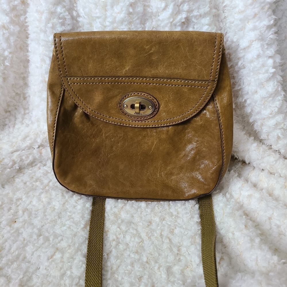 ‎Fossil Carson Olive Green Leather Crossbody